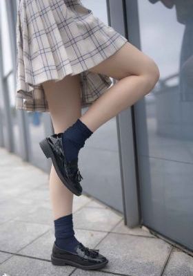 百万元与苦虫女