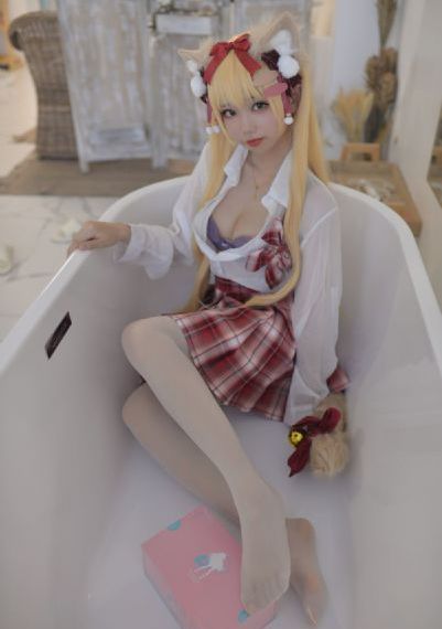 欧美贵妇性聚会hd