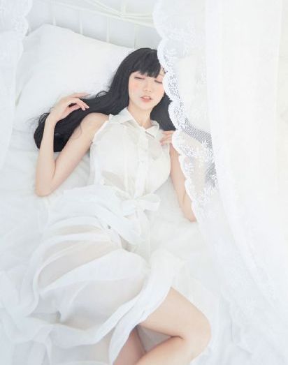 朋友家的妻子